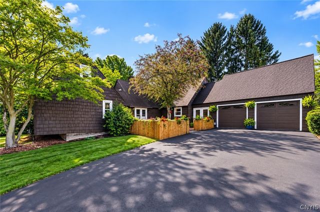 6070 Hiller Drive, Cicero, NY 13039