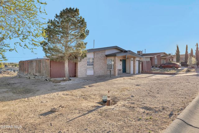 13566 La Batalla Court, Horizon City, TX 79928