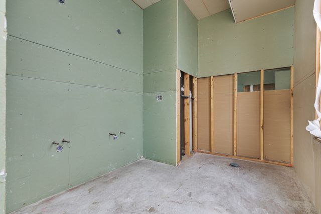 1904 W Berwyn Avenue, Chicago, IL 60640