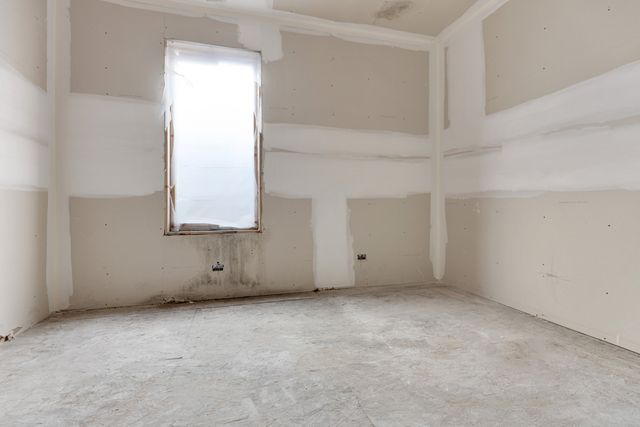 1904 W Berwyn Avenue, Chicago, IL 60640