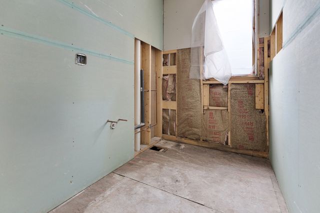 1904 W Berwyn Avenue, Chicago, IL 60640