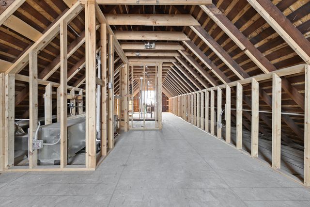 1904 W Berwyn Avenue, Chicago, IL 60640