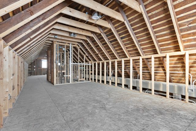 1904 W Berwyn Avenue, Chicago, IL 60640