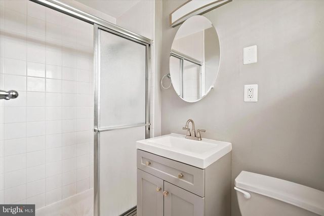 975 PALMERS MILL (COTTAGE) RD, Media, PA 19063