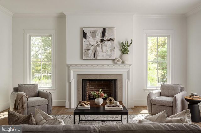 502 N JACKSON ST, Arlington, VA 22201