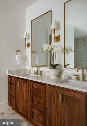 502 N JACKSON ST, Arlington, VA 22201