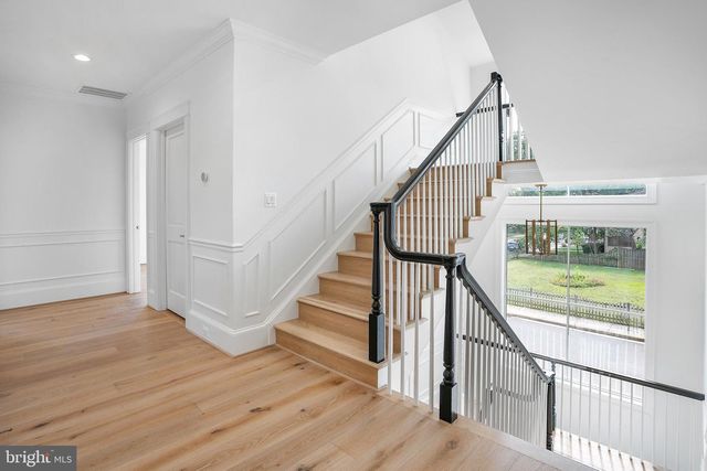 502 N JACKSON ST, Arlington, VA 22201