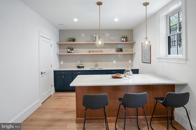 502 N JACKSON ST, Arlington, VA 22201