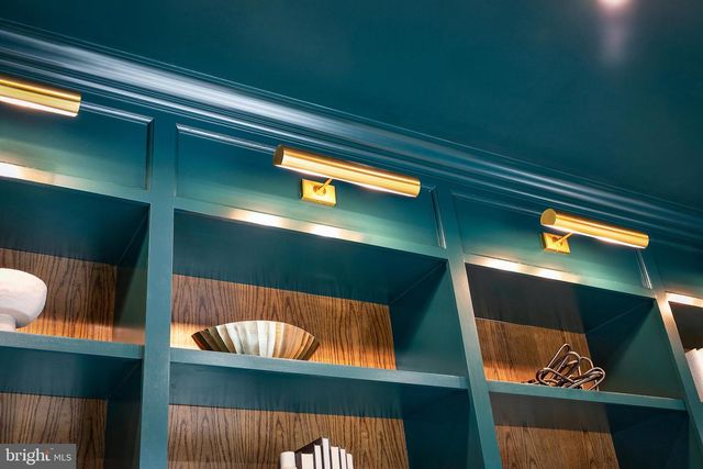 502 N JACKSON ST, Arlington, VA 22201