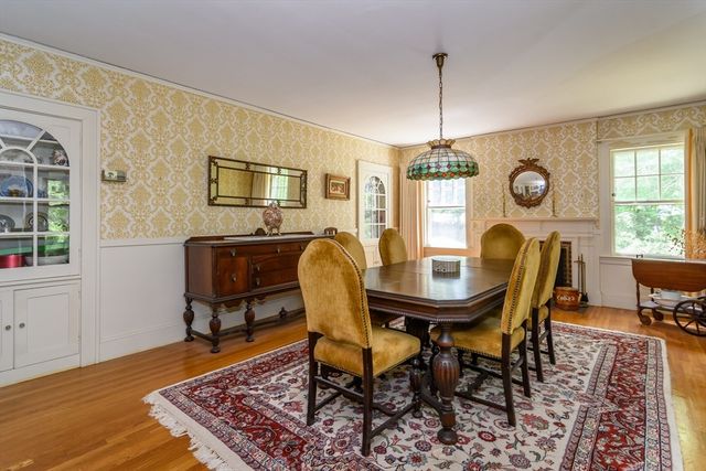 355 High St, Westwood, MA 02090