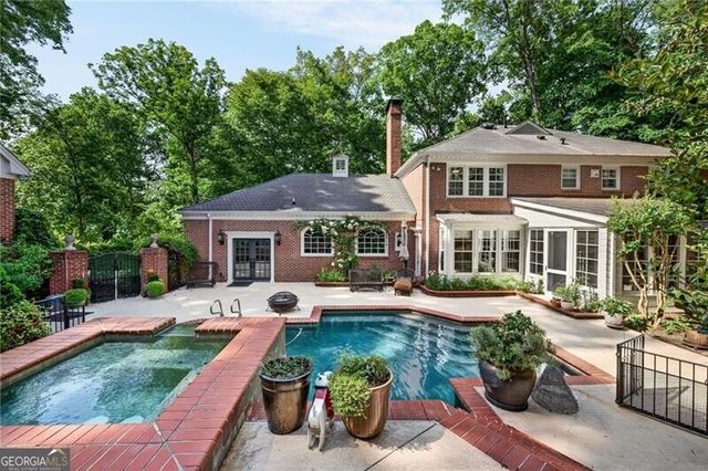 3650 Dumbarton Road NW, Atlanta, GA 30327