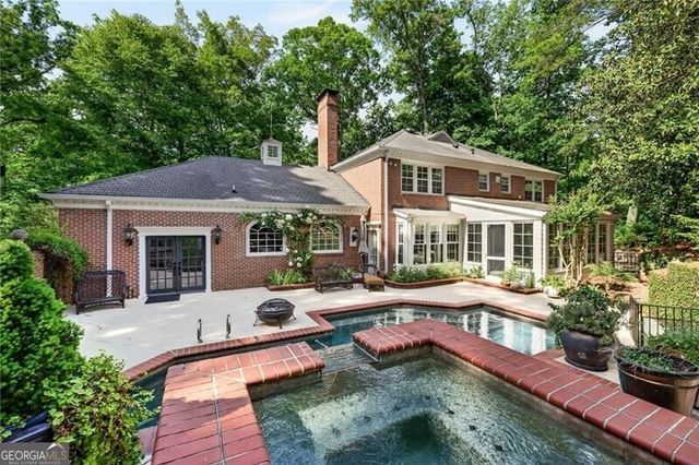 3650 Dumbarton Road NW, Atlanta, GA 30327