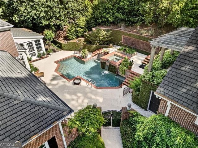 3650 Dumbarton Road NW, Atlanta, GA 30327