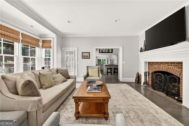 3650 Dumbarton Road NW, Atlanta, GA 30327