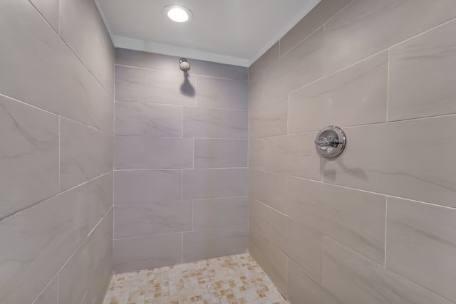 310 Fairwind Court, Montgomery, IL 60538