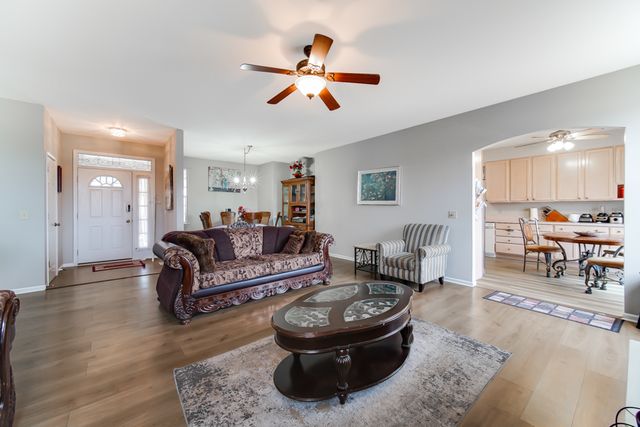 310 Fairwind Court, Montgomery, IL 60538