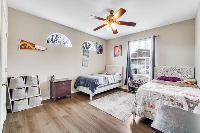 310 Fairwind Court, Montgomery, IL 60538