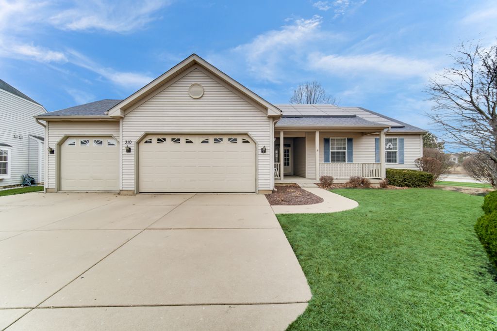 310 Fairwind Court, Montgomery, IL 60538