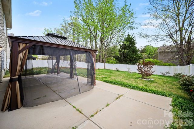 14609 Glenduff Place, Charlotte, NC 28278