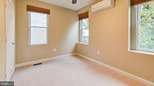 1434 F ST NE, Washington, DC 20002