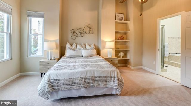 1434 F ST NE, Washington, DC 20002