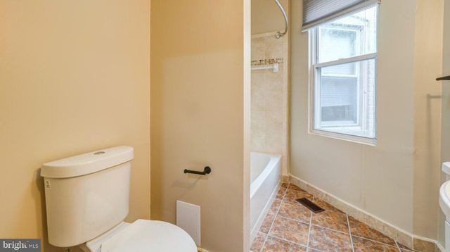 1434 F ST NE, Washington, DC 20002