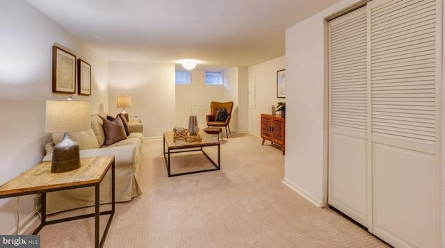 1434 F ST NE, Washington, DC 20002