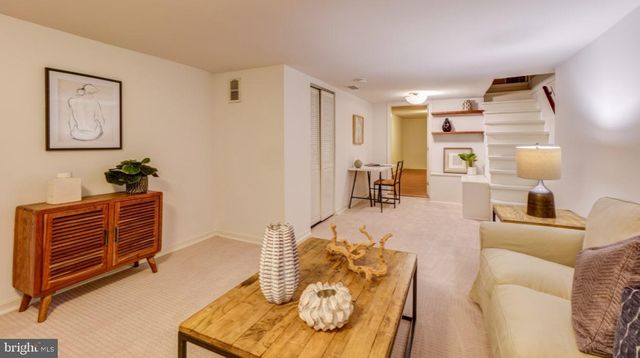 1434 F ST NE, Washington, DC 20002