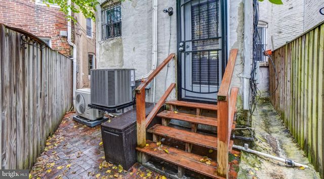 1434 F ST NE, Washington, DC 20002