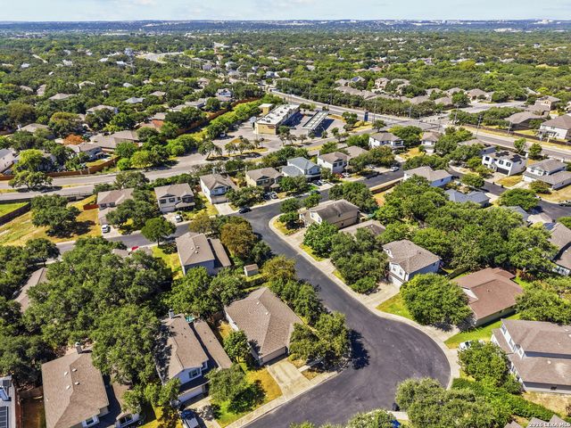 8840 TWIN OAKS CT, San Antonio, TX 78250