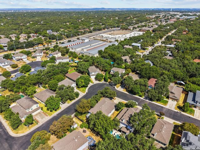 8840 TWIN OAKS CT, San Antonio, TX 78250