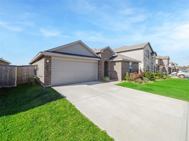 40519 Crisp Beech Street, Magnolia, TX 77354