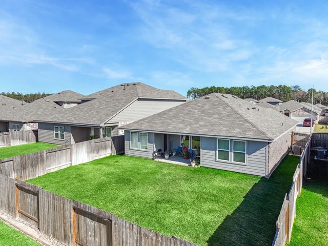 40519 Crisp Beech Street, Magnolia, TX 77354