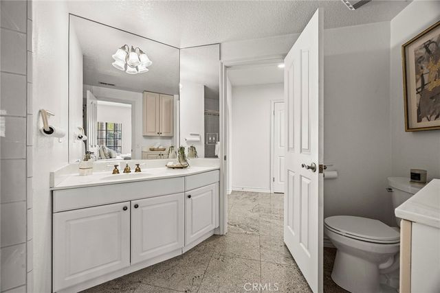 240 S Willowcreek Lane, Anaheim, CA 92808