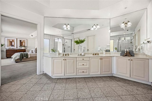 240 S Willowcreek Lane, Anaheim, CA 92808