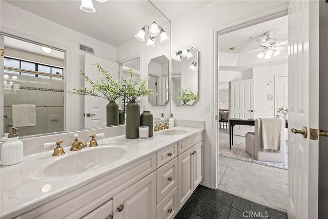 240 S Willowcreek Lane, Anaheim, CA 92808