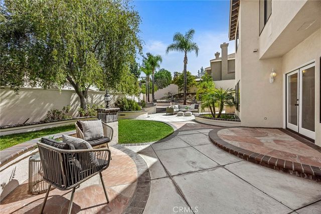 240 S Willowcreek Lane, Anaheim, CA 92808