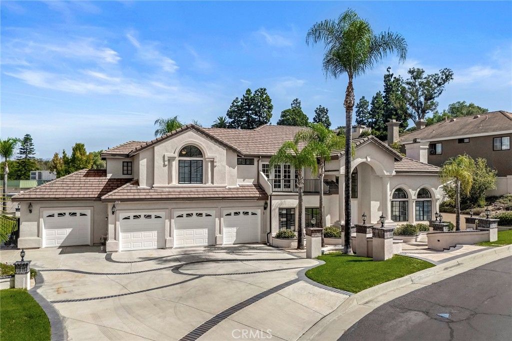 240 S Willowcreek Lane, Anaheim, CA 92808 — photo 2