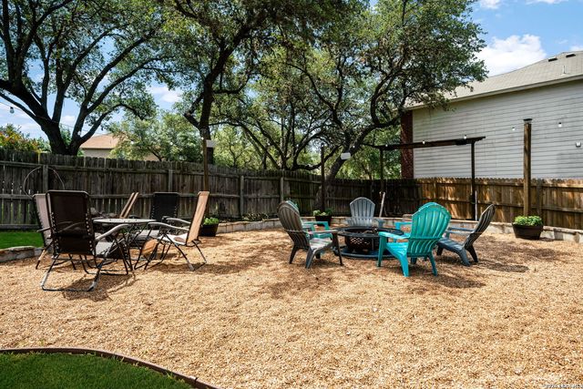 9302 LIMESTONE HL, San Antonio, TX 78254