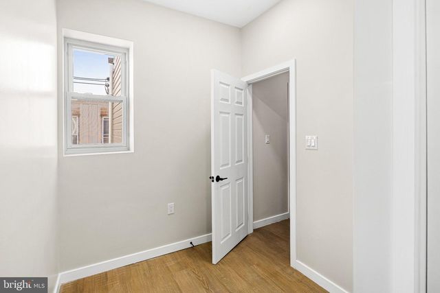 2437 S BEULAH ST, Philadelphia, PA 19148