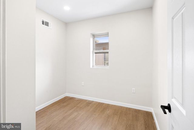 2437 S BEULAH ST, Philadelphia, PA 19148