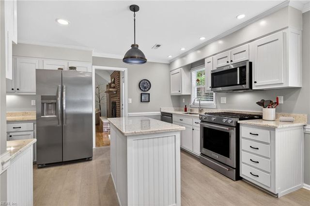 4827 Condor DR, Chesapeake, VA 23321