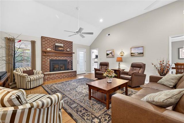 4827 Condor DR, Chesapeake, VA 23321