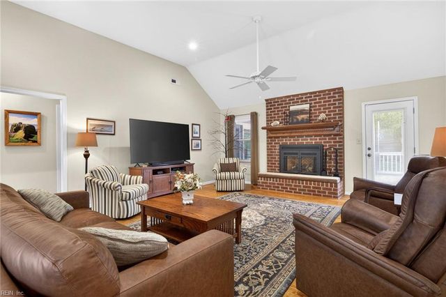 4827 Condor DR, Chesapeake, VA 23321