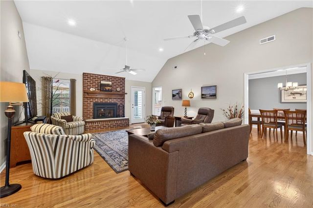 4827 Condor DR, Chesapeake, VA 23321