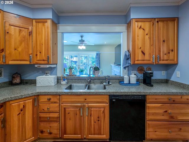 9505 Sw 82ND Ave, Portland, OR 97223