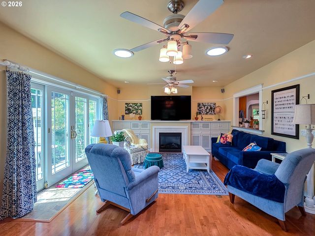9505 Sw 82ND Ave, Portland, OR 97223