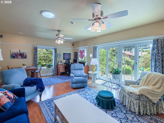 9505 Sw 82ND Ave, Portland, OR 97223