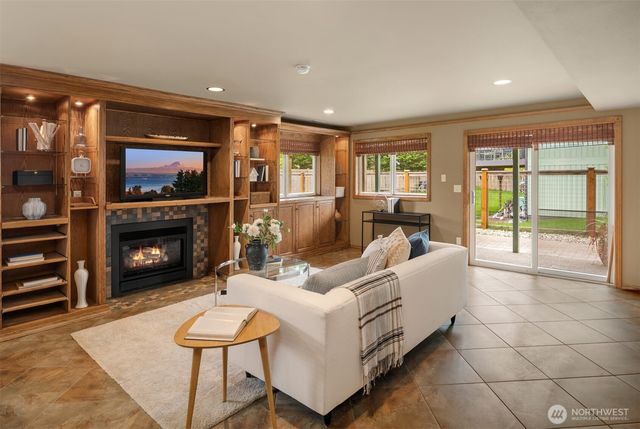 5366 93rd Place SW, Mukilteo, WA 98275