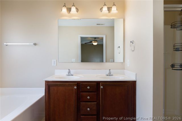 2041 Gray Goose Loop, Fayetteville, NC 28306